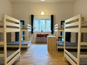 Dragon's Den Hostel